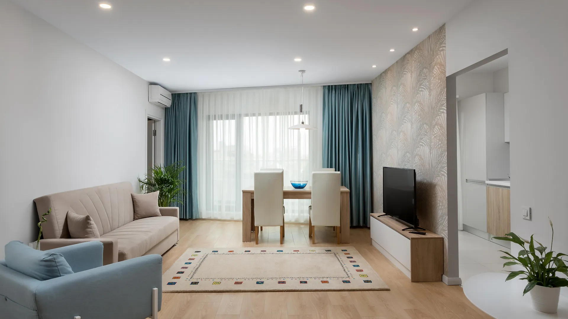 Athina Suites Hotel Bucharest 4*,